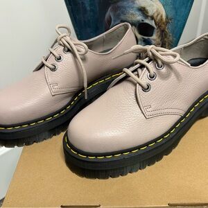 DR. MARTENS 1461 Platform Taupe Textured LeatherDerby, Unisex M9/W10, NEW IN BOX